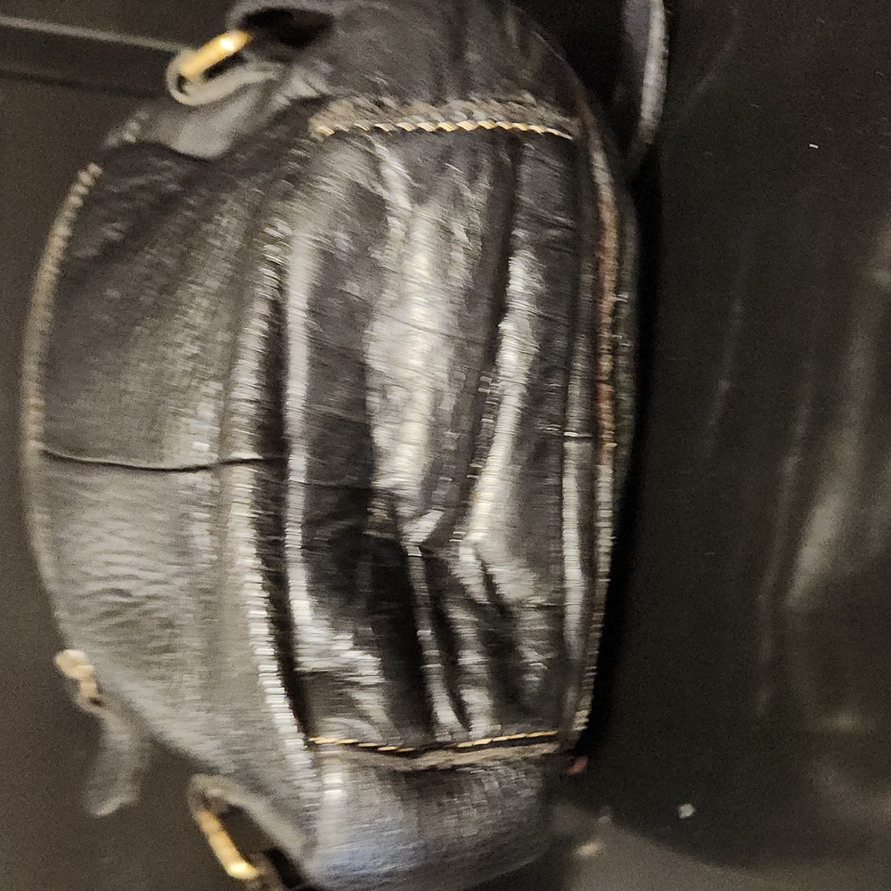 Leather Cross Body Bag - Picture 5 of 7